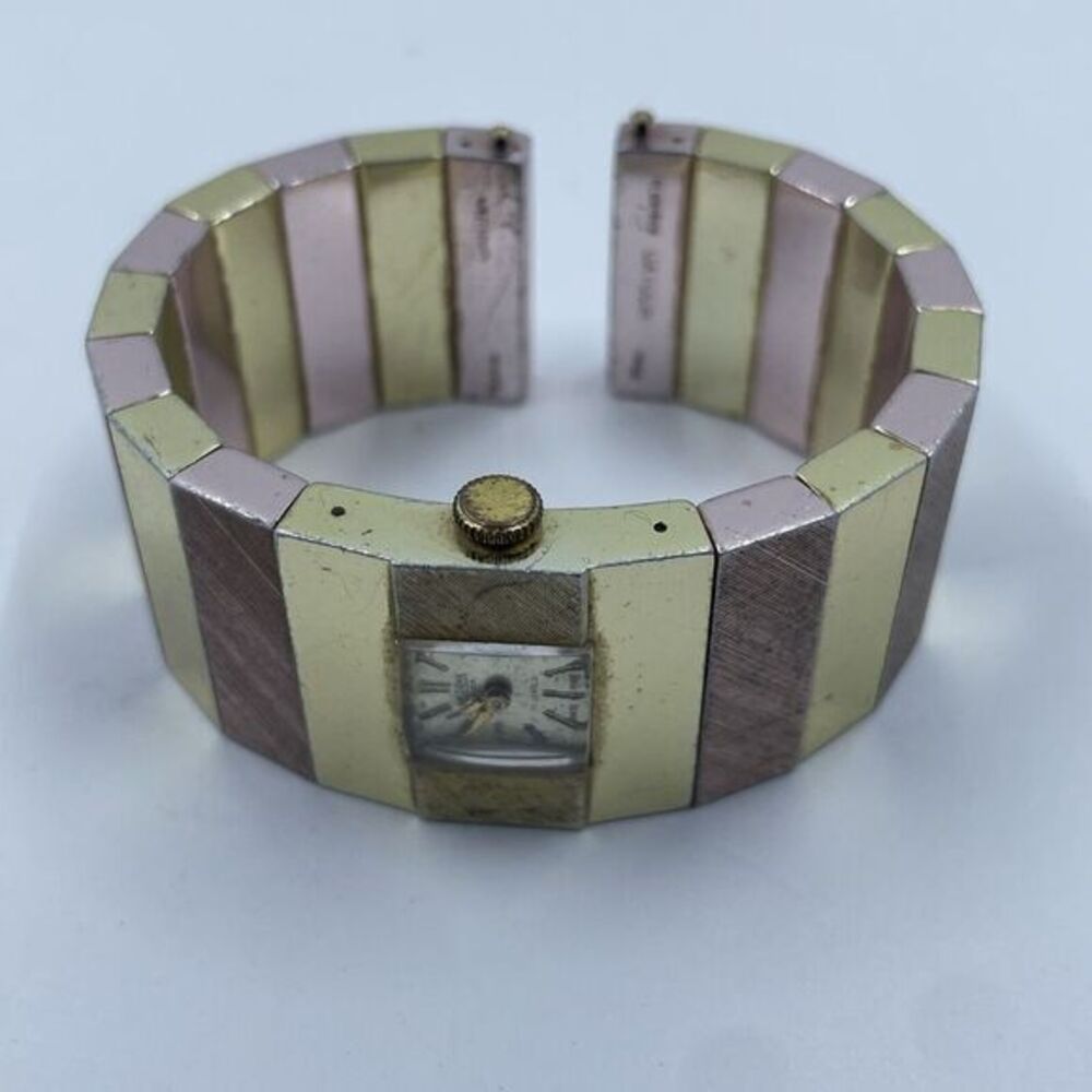 MEDANA LEVER PINK & GOLD LADIES BANGLE WATCH 1960'S Hand Winding 17 Jewels